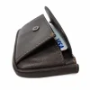 Skórzane etui na klucze Camel Active – wnętrze z miejscem na kartę / Camel Active leather key case – interior with card slot